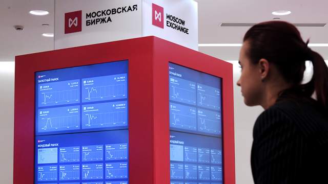Фото - Глава набсовета Мосбиржи Швецов допустил отказ от торгов долларом